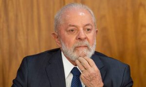 ‘O Globo’ diz que Lula “deve ao país programa urgente” de controle de gastos