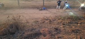 Motociclista cai em ribanceira e morre na região de Rondonópolis; veja imagens