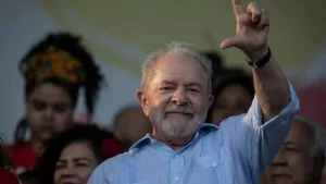 Revista Forbes alerta: Brasil não aguenta mais dois anos de Governo Lula