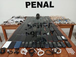 Mais de 100 celulares e grande quantidade de drogas são apreendidos na Penitenciária da Mata Grande