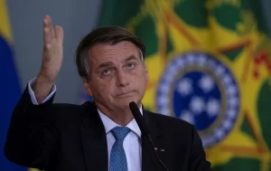 STF deve barrar Bolsonaro na posse de Trump, diz CNN