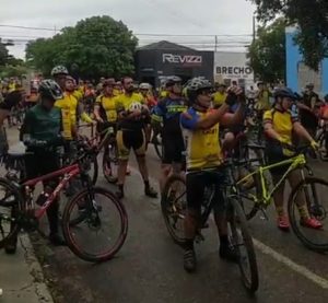 Ciclistas e amigos prestam homenagem com última pedalada para Roberto M. Shimada em Rondonópolis; vídeos