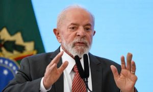 Governo ladeira baixo: Congresso derruba 12 vetos de Lula