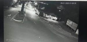 Vídeo mostra momento que mulher sofre acidente de moto e morre em Rondonópolis