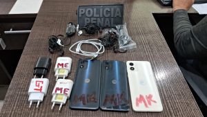 Policiais flagram e impedem entrada de celulares, cabos e carregadores na Mata Grande Rondonópolis