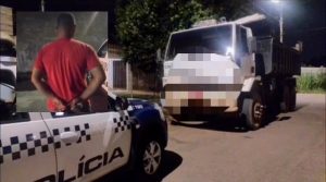 Caminheiro faz algazarra, ignora pedido de vizinho com filho autista e acaba preso em Rondonópolis; vídeo