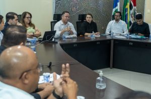 Cláudio Ferreira reúne secretariado para tratar do planejamento da gestão municipal