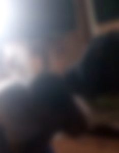 Vídeo mostra assaltante chorando ao levar surra após furtar casa em MT