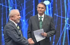 Lula tenta culpar Bolsonaro por tarifaço de Trump e leva invertida: ‘Ladrão, é você de novo comigo na sua boca?’