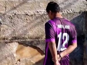 Filho bêbado ameaça a mãe e diz que vai queimar viva e enterrar sobrinha em Rondonópolis; vídeo