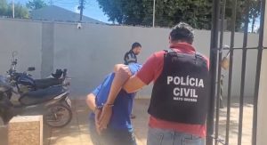 Homem que esfaqueou brutalmente atual parceiro da ex em emboscada é preso em Rondonópolis; vídeo