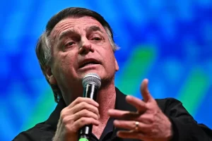 Bolsonaro sobre Janja na China: “Vexame atrás de vexame”