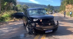 Idosa morre após grave colisão entre carros na BR-070 em MT; vídeo