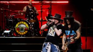 Guns N’ Roses confirma show em Cuiabá na Arena Pantanal; data será divulgada em breve