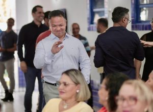 Prefeito Cláudio Ferreira passa por exames após mal-estar, mas apresenta boas condições de saúde
