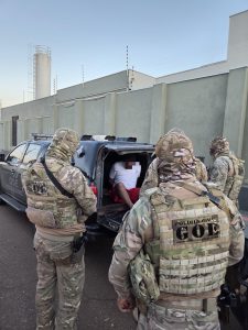 Polícia Civil desmantela facção que extorquia comerciantes, prende faccionados e apreende veículos de luxo
