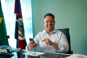 Prefeito Cláudio Ferreira lança aplicativo “Rondonópolis na Palma da Mão”