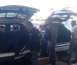 Disfarçados de federais, criminosos invadem Prefeitura e vão presos em MT; vídeo revela prisão