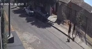 Criminosos roubam camionetes e mantêm moradores reféns por horas em Rondonópolis; vídeo