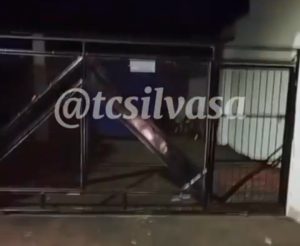Mulher pula muro para fugir de espancamento do companheiro bêbado em Rondonópolis