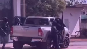 Vídeo mostra bandidos armados espalhando pânico durante roubo a banco em MT