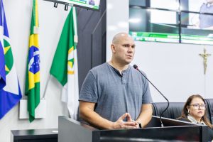 Prefeito discute política pública para pacientes ostomizados