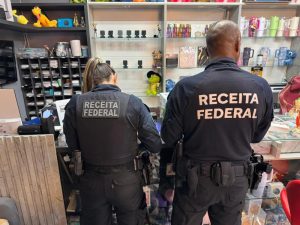 PF desarticula esquema de contrabando de celular em MT e bloqueia R$ 64 milhões em bens