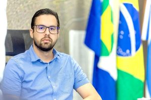 Secretário anuncia equipes itinerantes de imunização para empresas