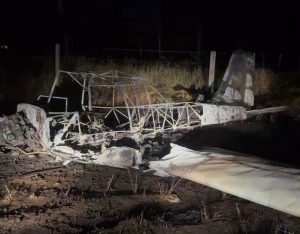 Piloto morre carbonizado após aeronave cair em MT; veja o vídeo