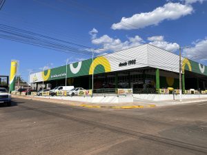 Tropical Supermercados reinaugura loja no Jardim Iguaçu com nova estrutura e foco na experiência do cliente