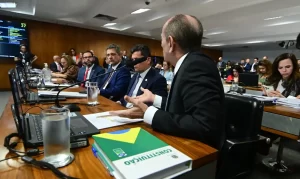 Com voto impresso, CCJ do Senado aprova Código Eleitoral