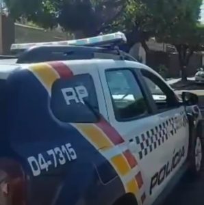 Vizinhas caem na pancada após filmagem e acabam na Delegacia em Rondonópolis; veja