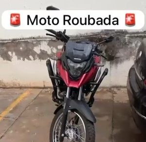 Dupla armada rouba moto de empresário em frente à faculdade em Rondonópolis; fotos