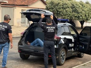 Investigação expõe professor que relatava orgias com crianças e compartilhava os abusos em MT; vídeo