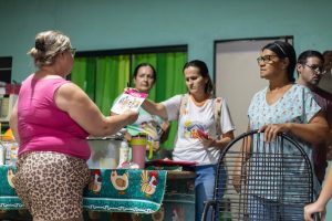 Em ação inovadora, Secretaria de Saúde de Rondonópolis leva vacinação até as casas da população