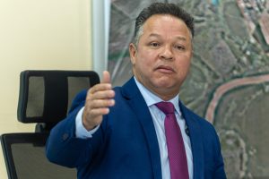 Prefeito Cláudio Ferreira envia projeto para fortalecer terminal ferroviário