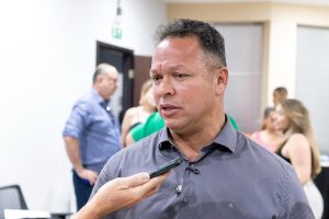 Prefeito Cláudio Ferreira defende legalidade e responsabilidade na gestão da saúde ao propor ação