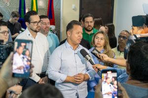 “Policlínica vai nos consolidar como referência em saúde na região”, diz prefeito Cláudio