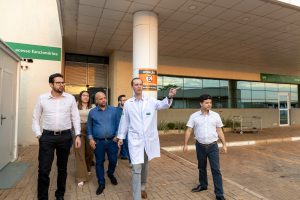 Equipe da Saúde Municipal visita Hospital Mário Perrone e conhece estrutura