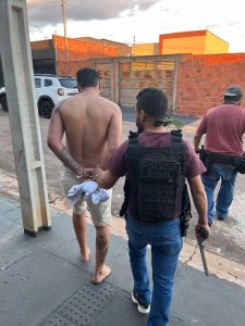 Integrante de quadrilha que roubou e matou brutalmente caminhoneiro é preso em Rondonópolis; vídeo mostra prisão
