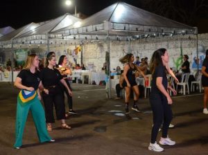 Câmara realiza “Outubro Rosa em Movimento” com aulão de zumba e serviços de bem-estar