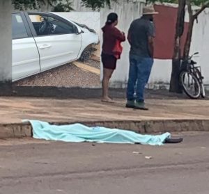 Assaltante em fuga atropela e mata mãe; criança luta pela vida em MT; vídeos