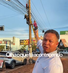 Cláudio em parceria com empresas inicia retirada de emaranhado de fios para transformar o visual de Rondonópolis