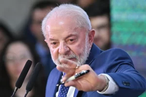 Quaest: Após megaoperação no RJ, desaprovação de Lula cresce