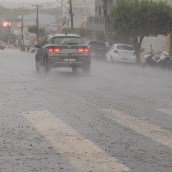 Inmet alerta para tempestade e risco de granizo em Rondonópolis
