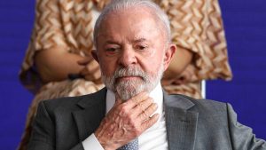 Cadê a militância? Lula corta “todes” e a esquerda desaparece das redes