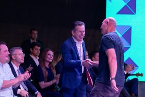 Prefeito Abilio acompanha entrega do Hospital Central ao lado do Governo do Estado