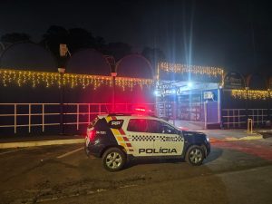 Velho conhecido da PM invade prédio monitorado, tenta fugir e acaba preso em Rondonópolis