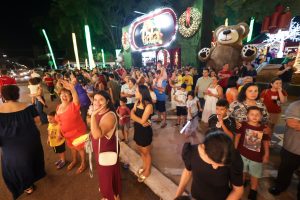 Decoração de Natal valoriza Centro e ajuda a fomentar vendas no comércio