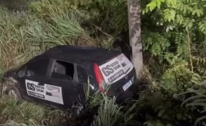 Carros despencam e 9 pessoas ficam feridas em MT; duas ficaram presas às ferragens